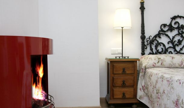 Chimenea en la habitaci髇 La Tomilla Chimenea en la habitaci髇 La Tomilla